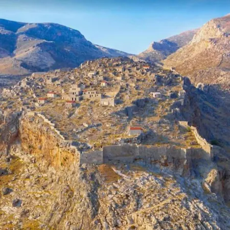 펜션 Kalotina's House