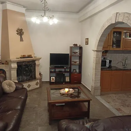 펜션 Kalotina's House